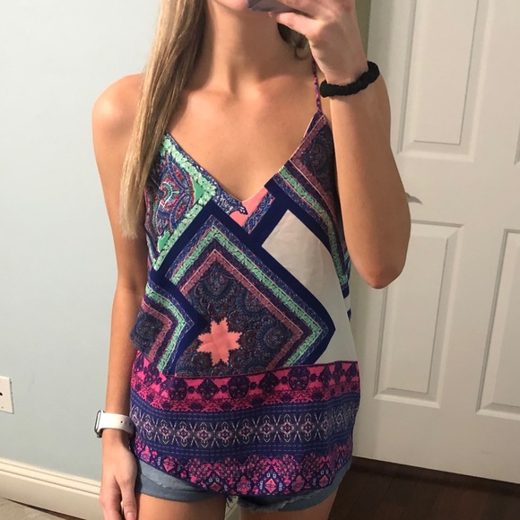 Francesca's Collections Tops - Francesca’s flowy tank top size medium